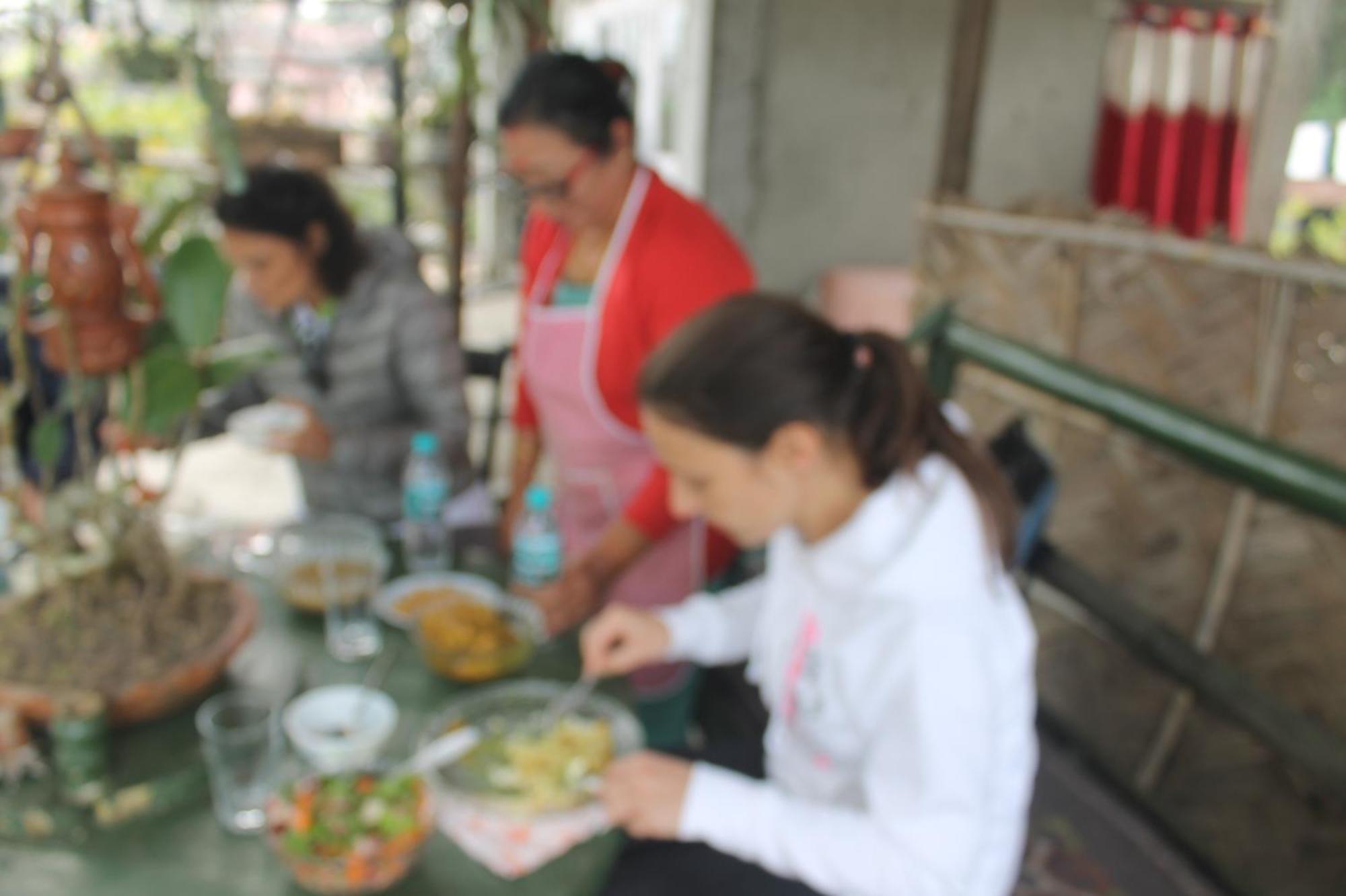 Mansarover Home Stay Калимпонг Екстериор снимка